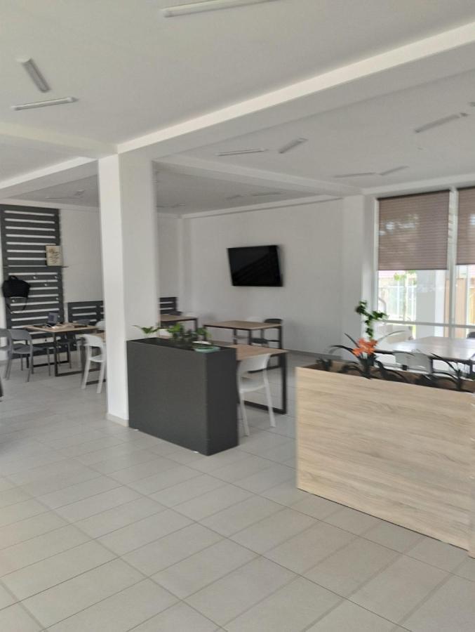 Park-Hotel Cahul Εξωτερικό φωτογραφία